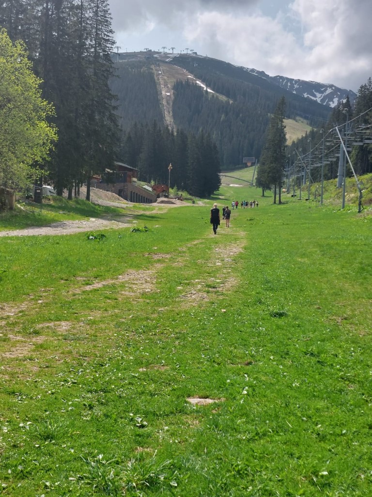 VÝLET 8 24