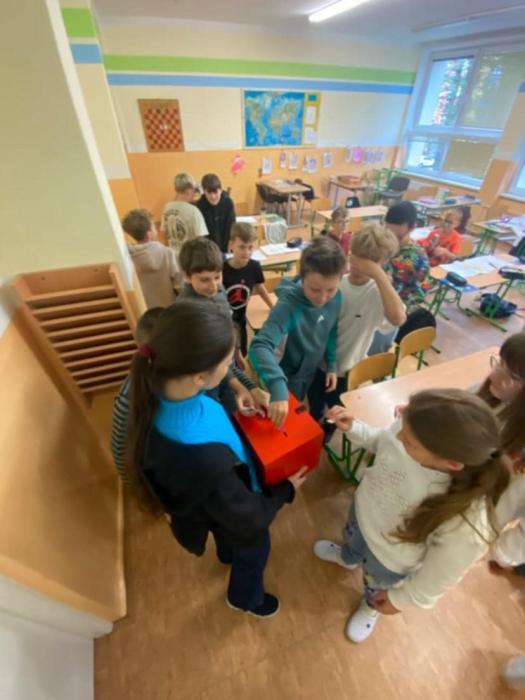 19a9eb40-92b2-41cd-b347-4b2b96ad32b8