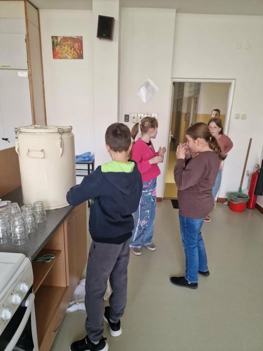 b768301c-13c1-4cd2-a87f-ea0b604dcd14